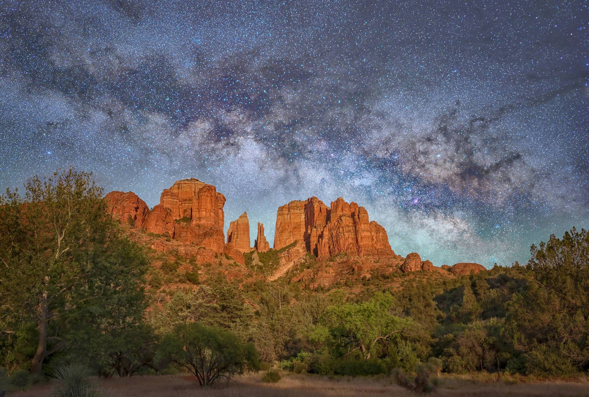 Arizona Gem Of Town Sedona Background