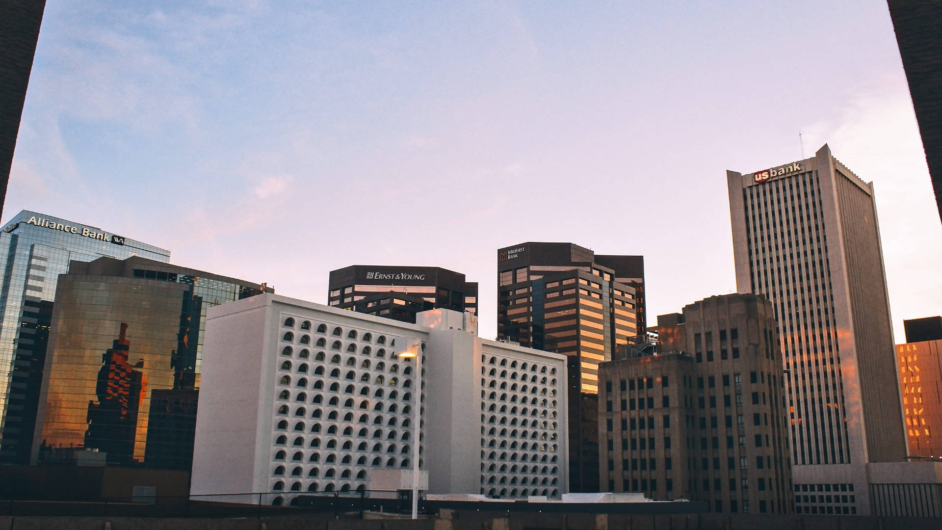 Arizona Metropolitan Shot Background