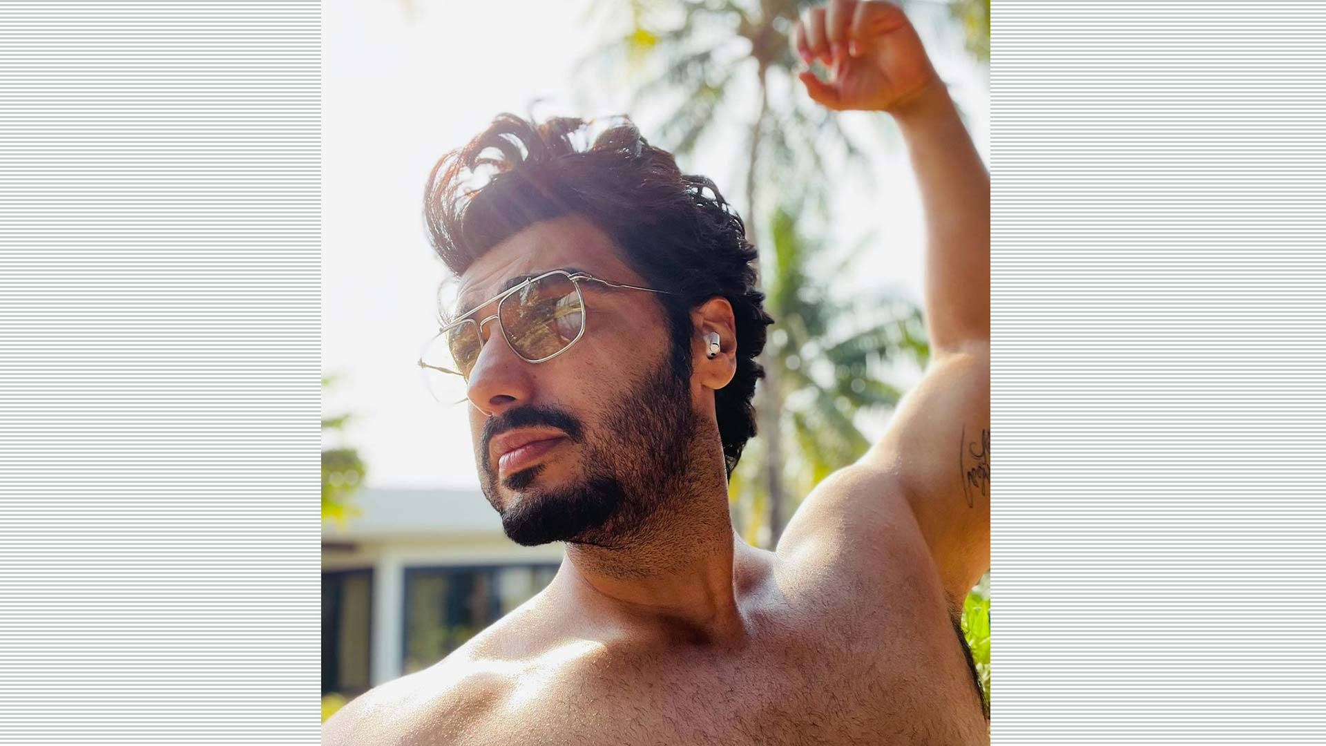 Arjun Kapoor Topless Look Background