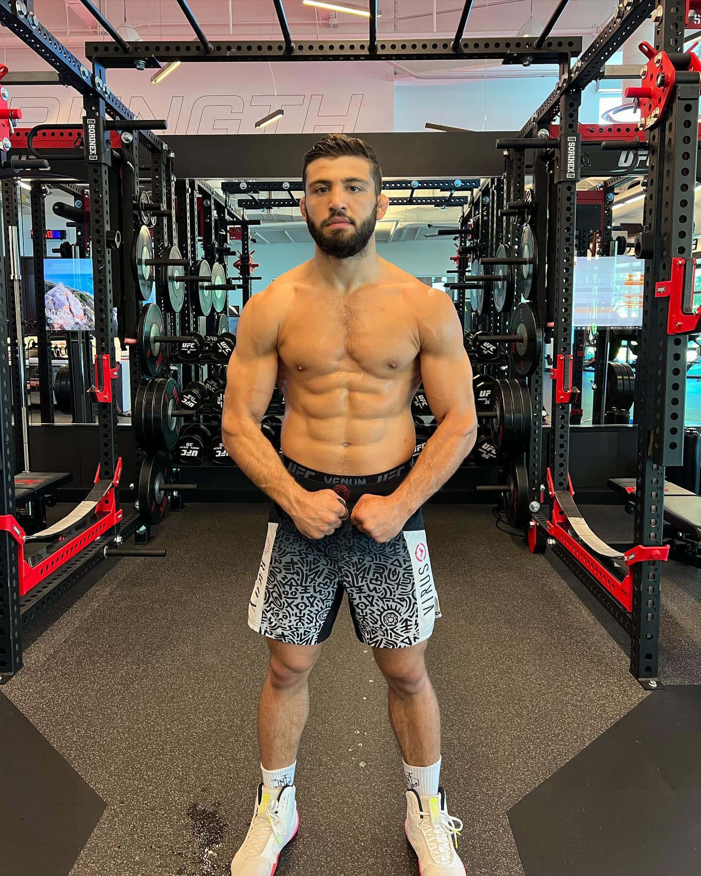 Arman Tsarukyan Showing Muscles At Gym Background