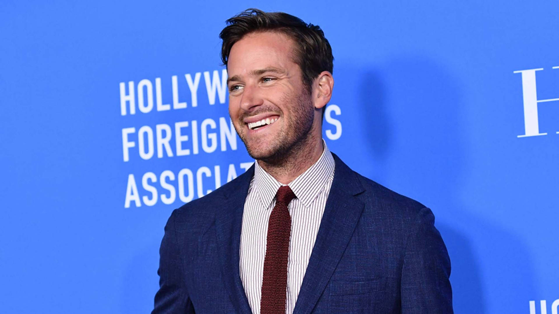 Armie Hammer At 2017 Hfpa Background