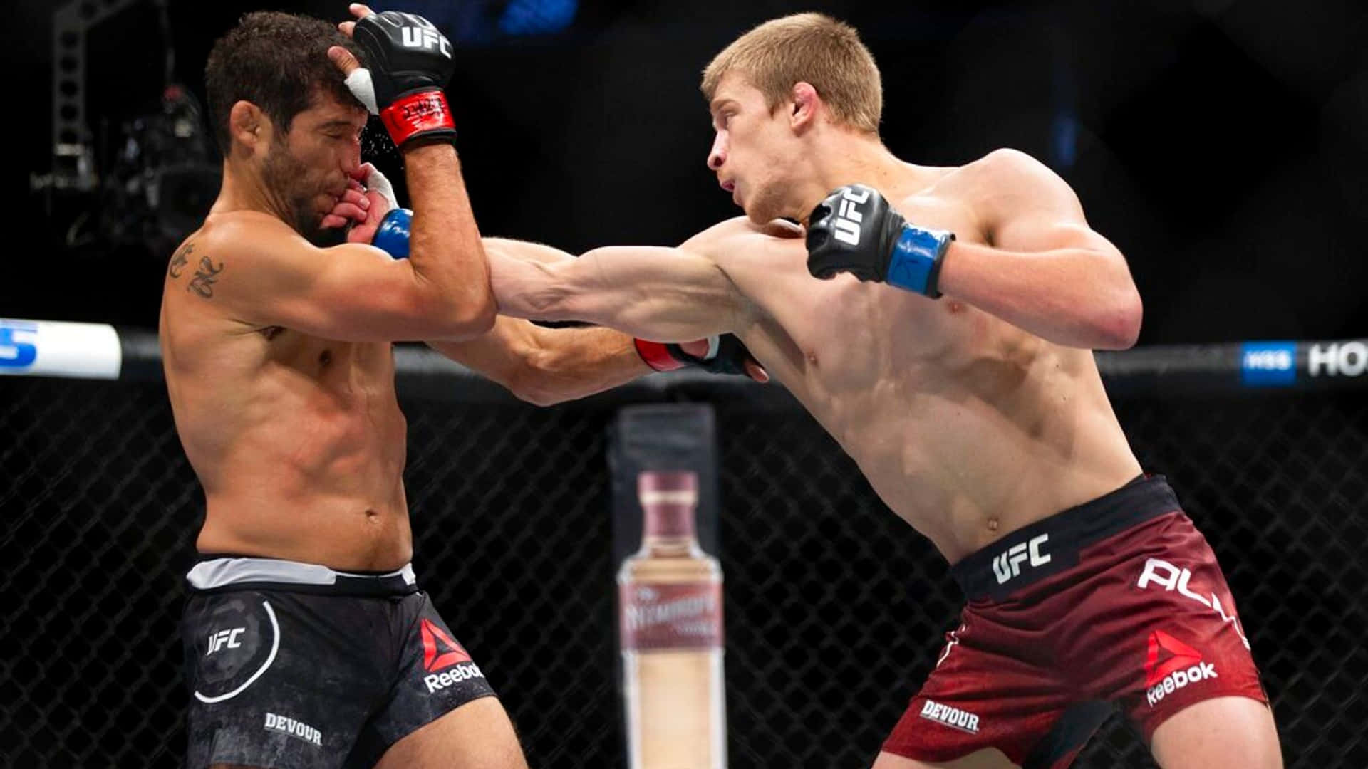 Arnold Allen Versus Kattar Background