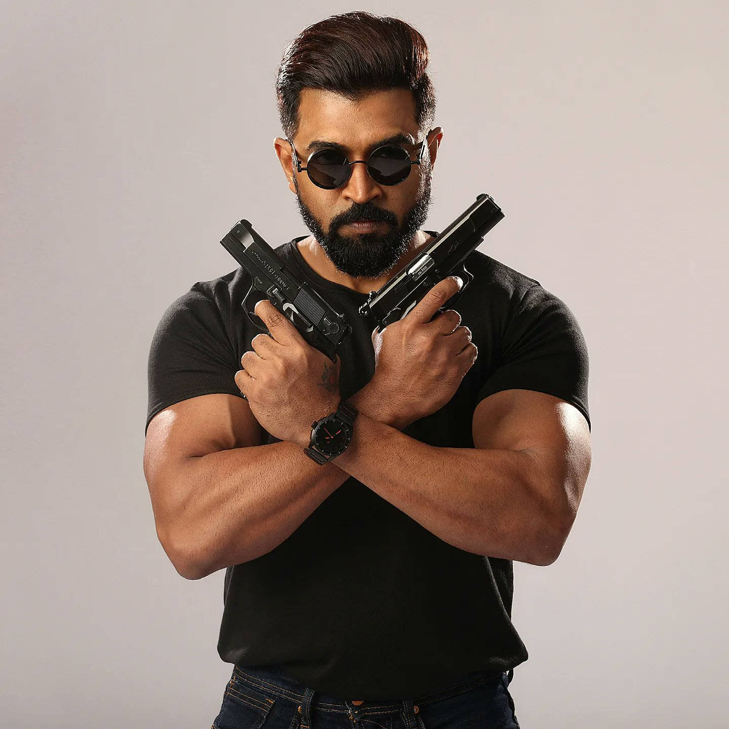 Arun Vijay With Guns