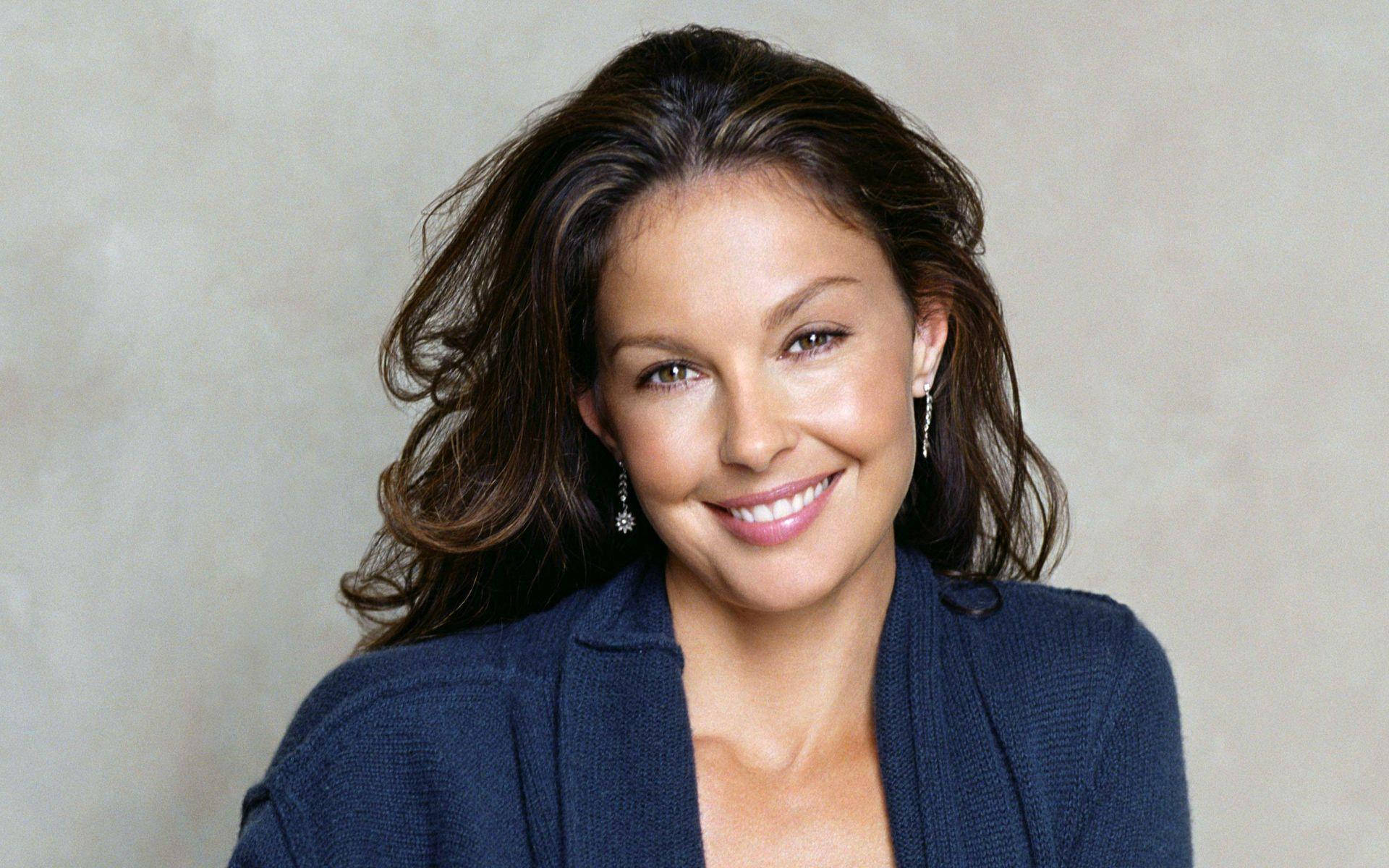 Ashley Judd Close Up