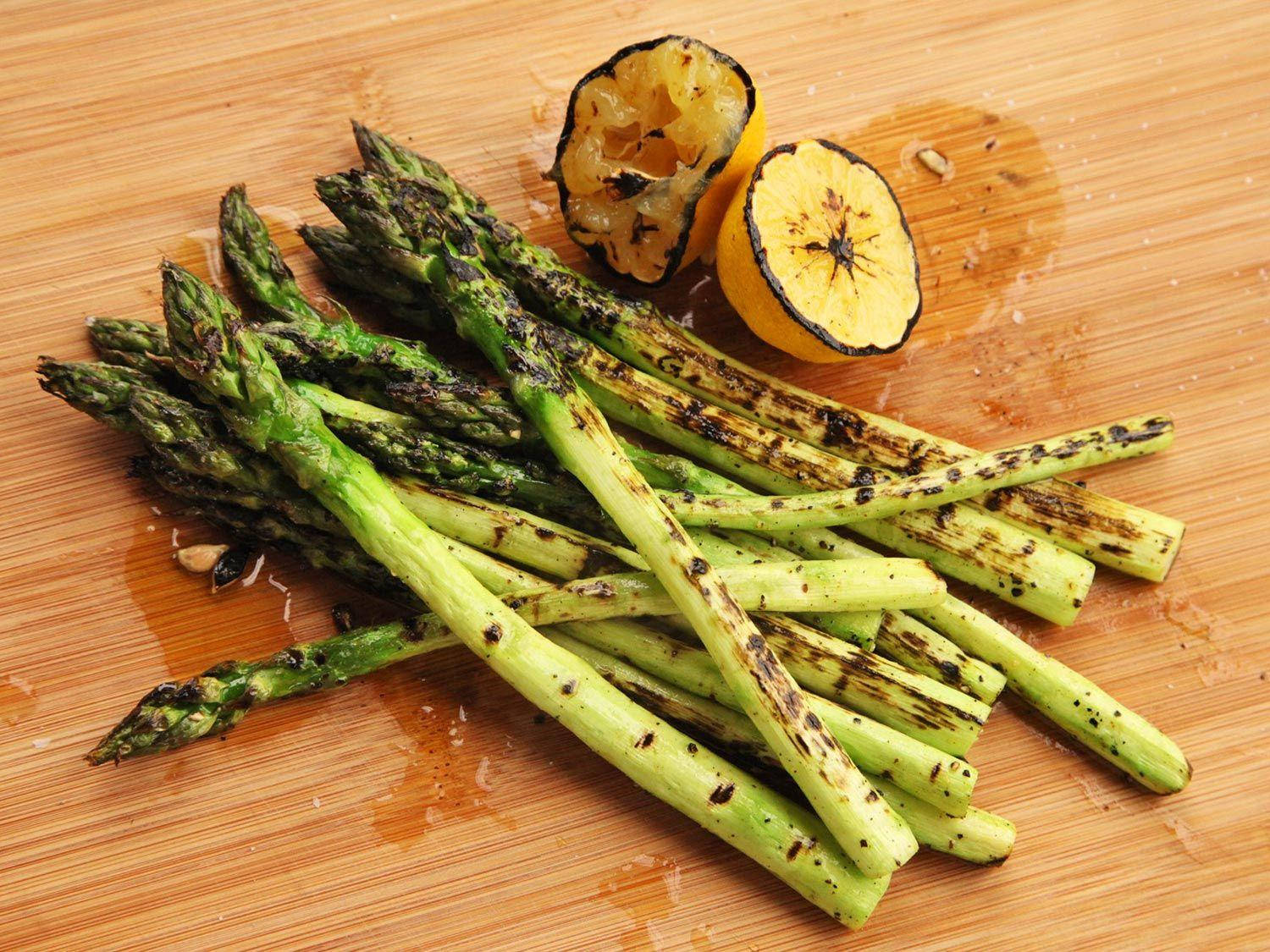 Asparagus Grilled With Lemon Slices Background