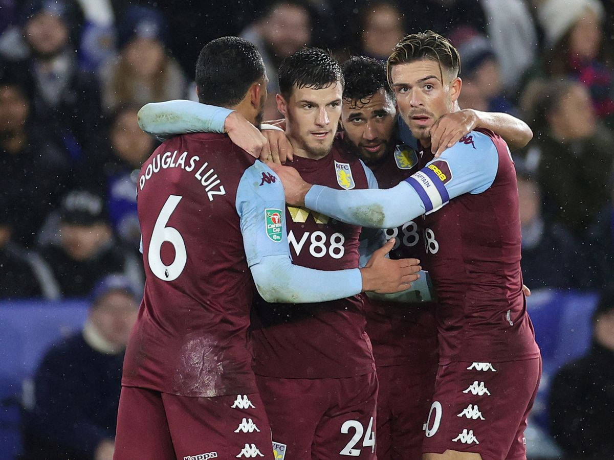 Aston Villa Fc Team Hug