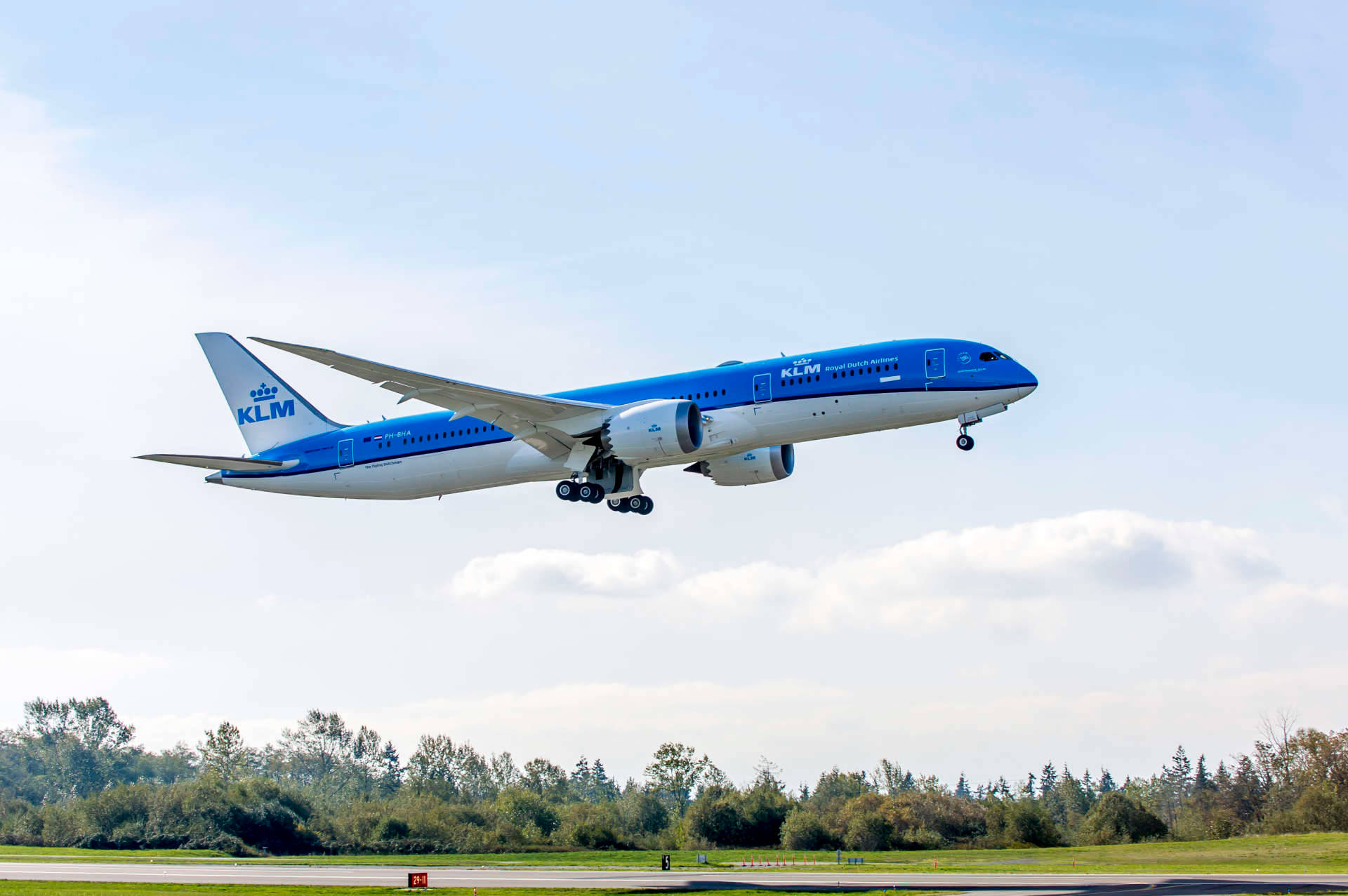 Astonishing Dreamliner Klm Airbus Background