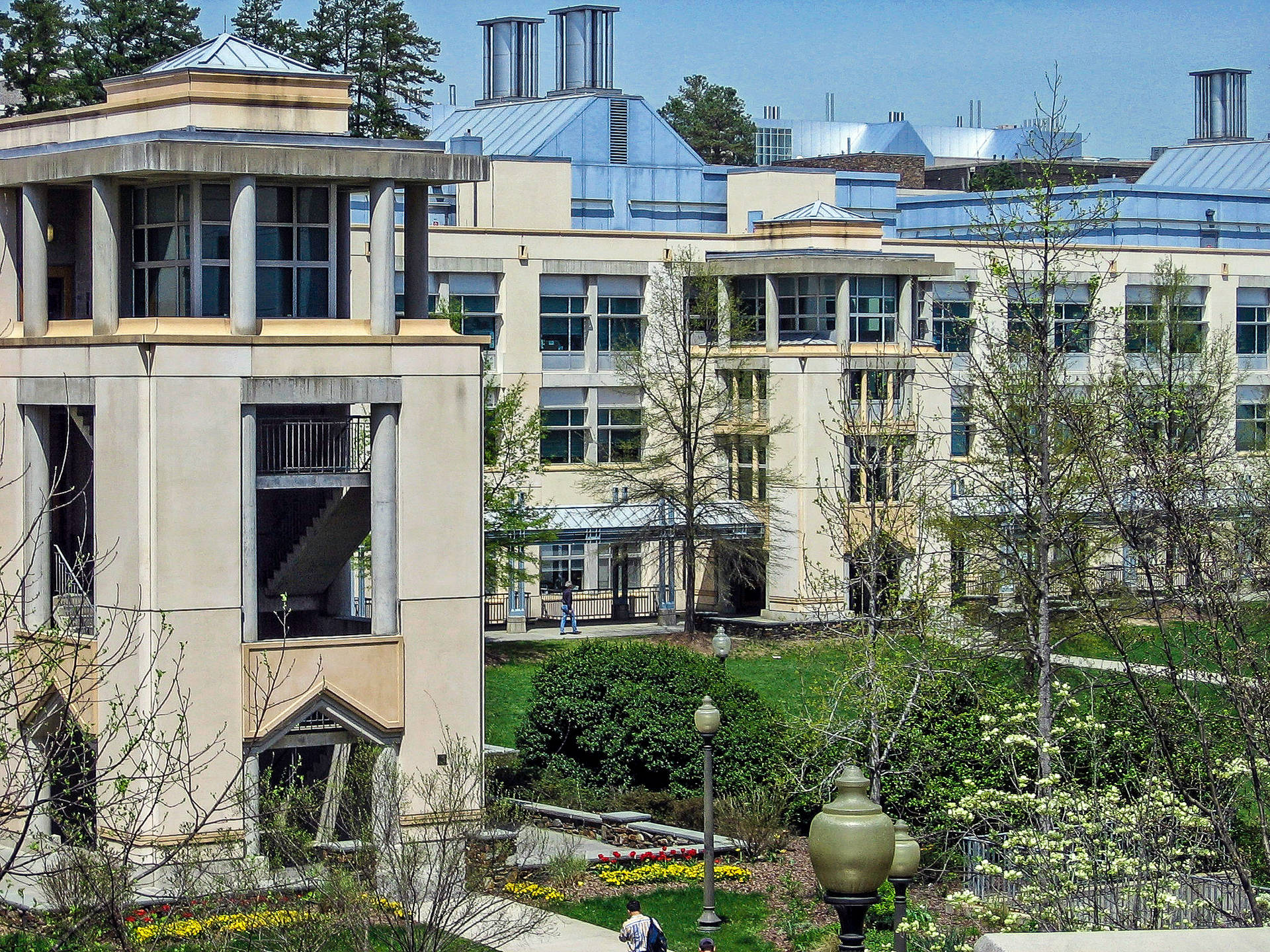 Astonishing View Of Duke University Research Center Background