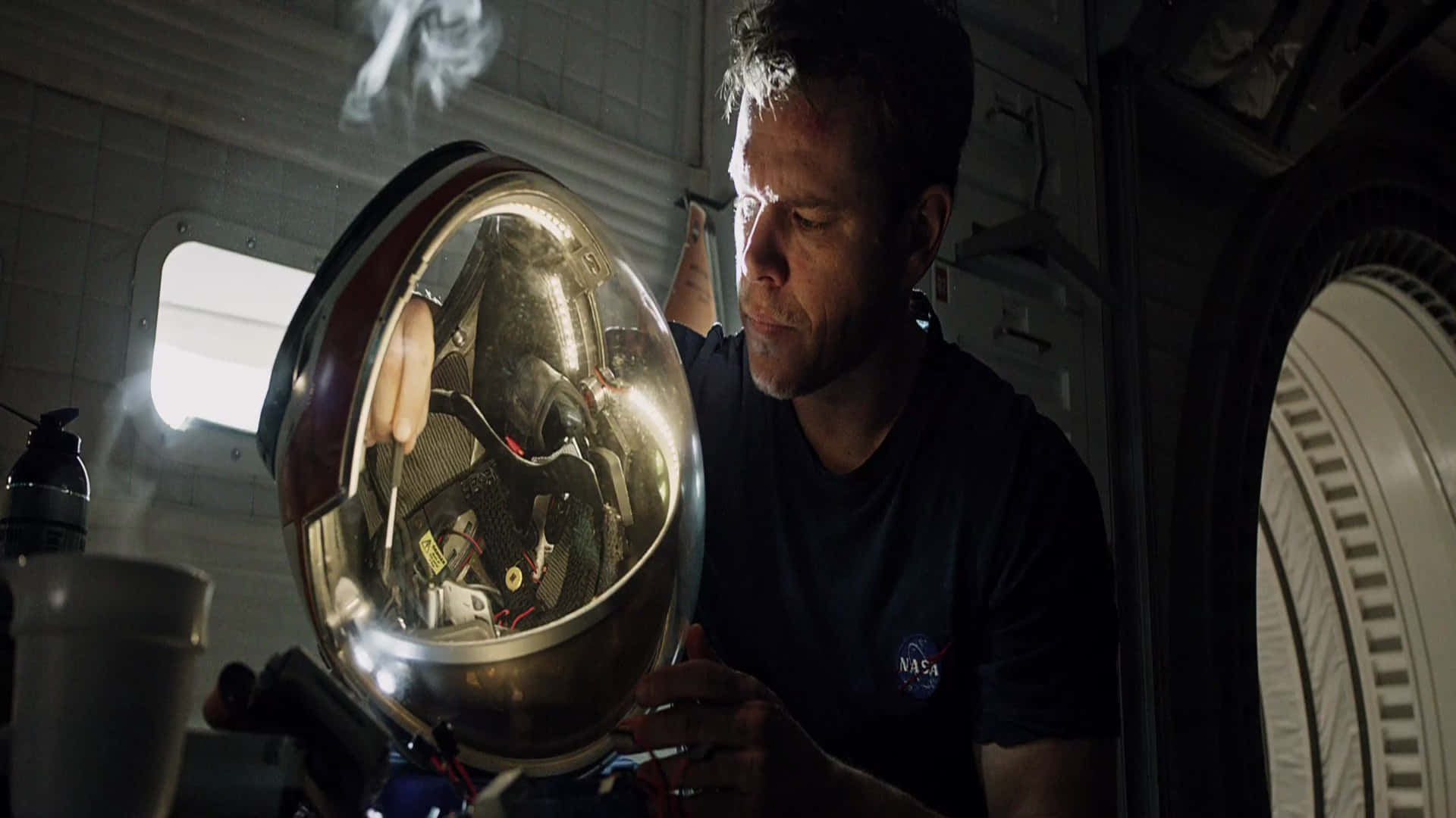 Astronaut Mark Watney's Struggle On Mars Background