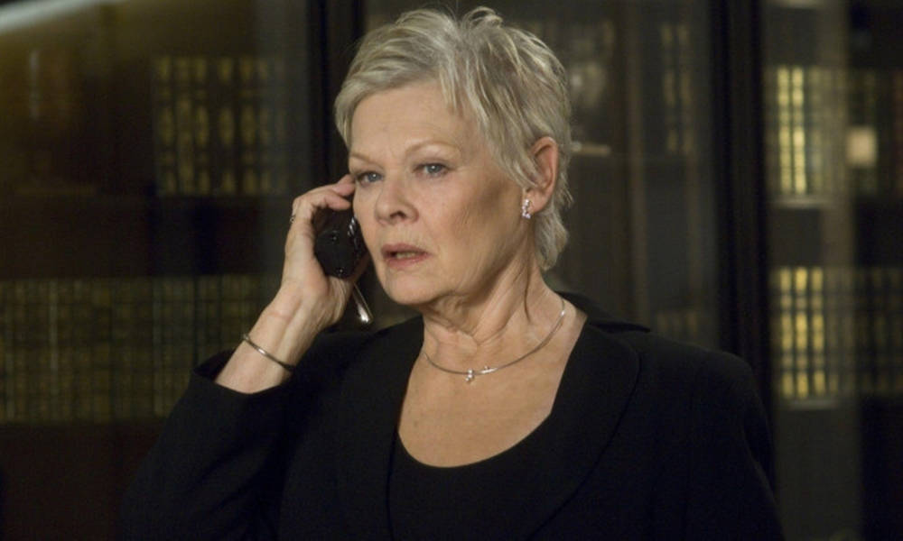 Attractive Actress Judy Dench Background