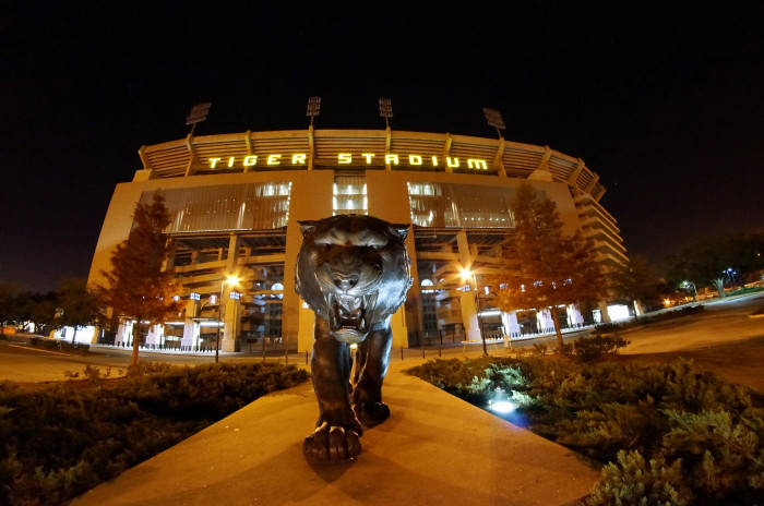 Auburn Football Tiger Stadium Background