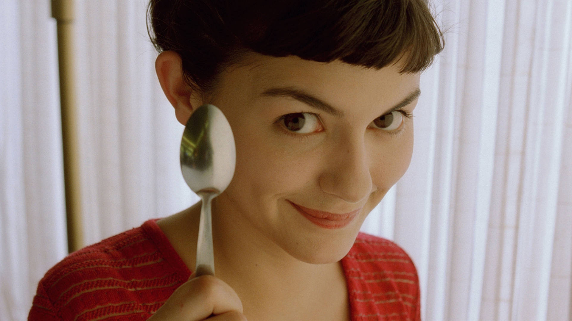 Audrey Tatou Holding Spoon