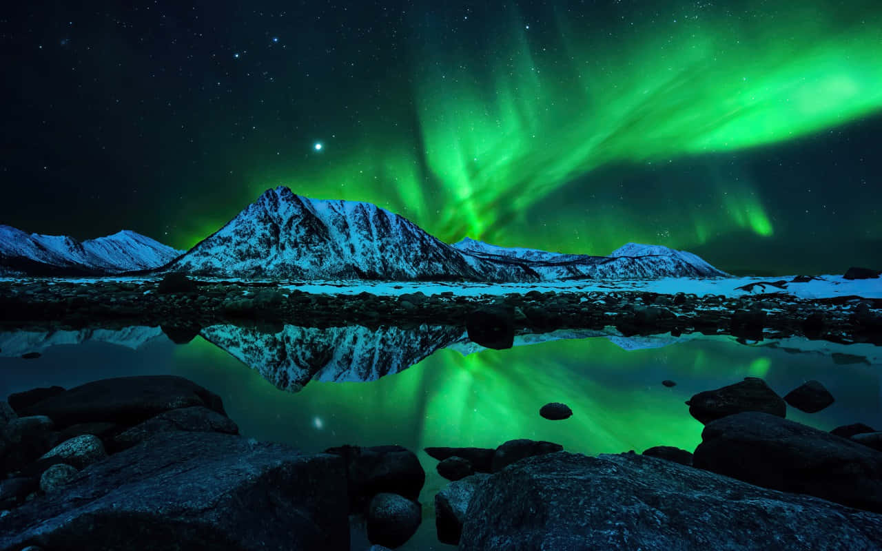 Aurora Borealis 1280 X 800 Wallpaper