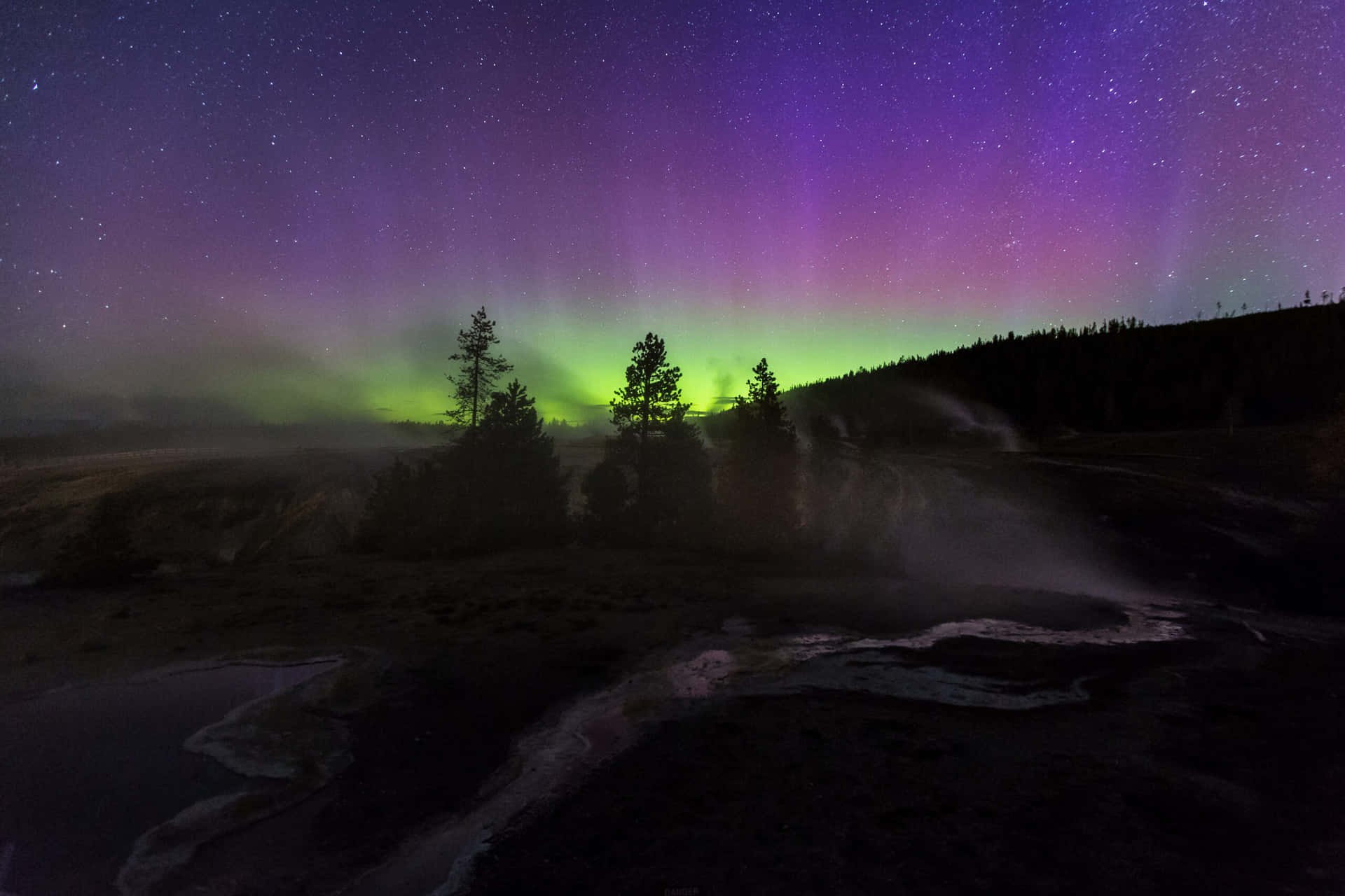 Aurora_ Over_ Geothermal_ Features_ National_ Park