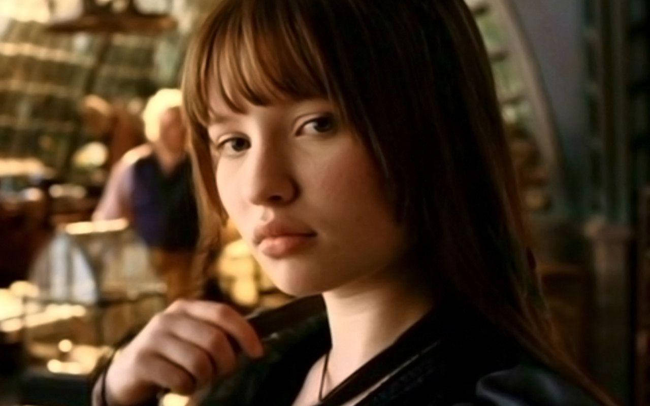 Australian Actress Emily Browning As Violet Baudelaire In 2004