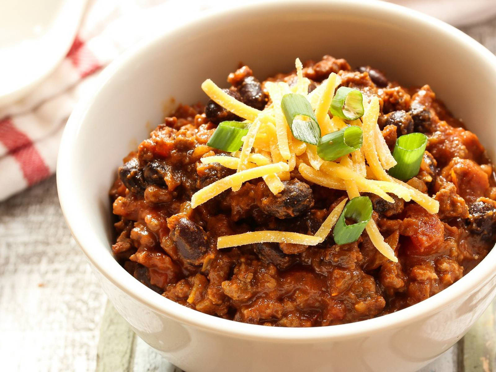 Authentic Delight: Homemade Chili Con Carne Background