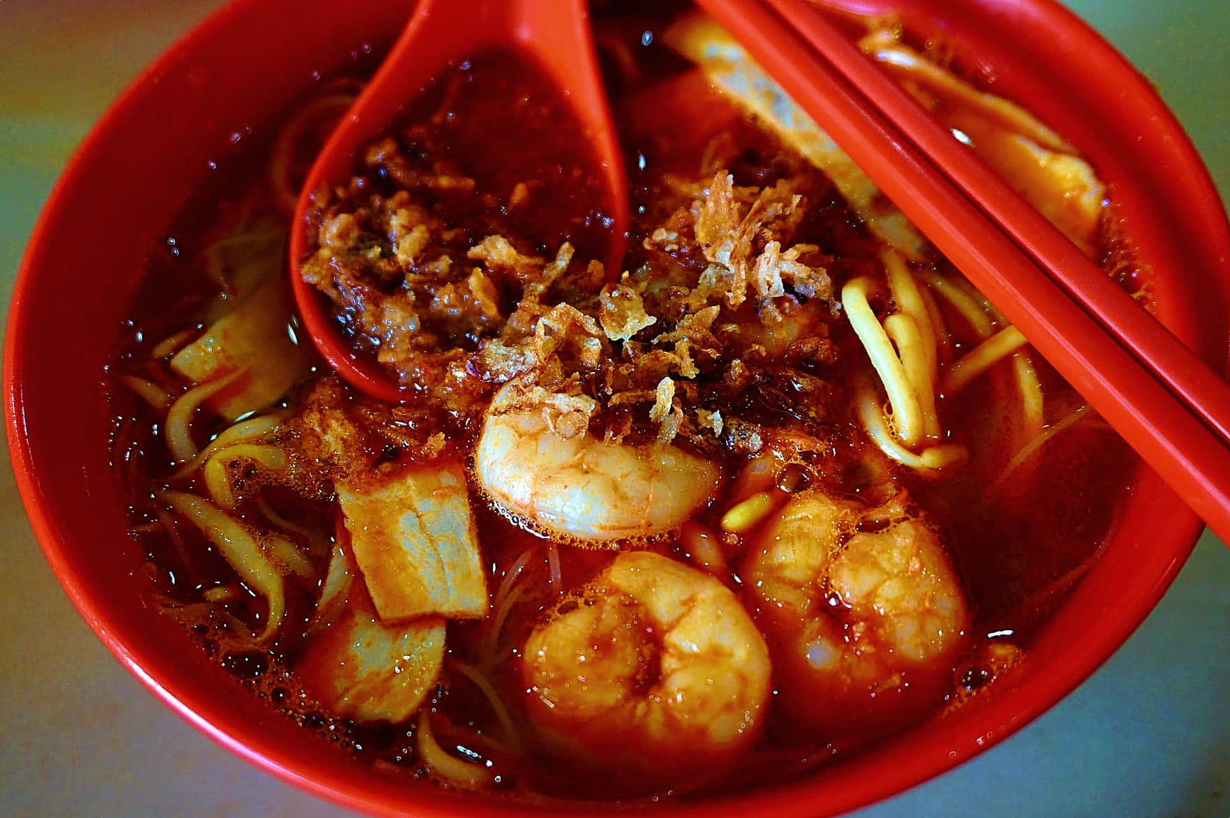 Authentic Hokkien Mee In Clear Brown Broth Background