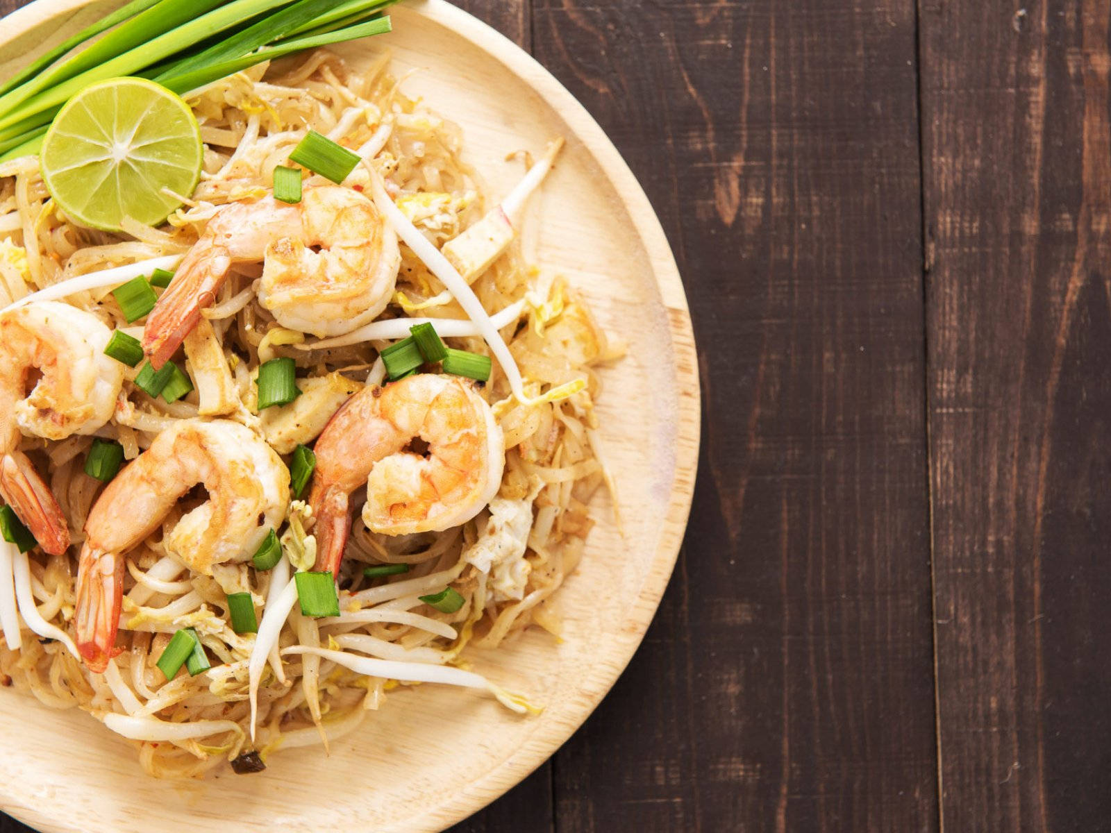 Authentic Pad Thai Noodles With Shrimp