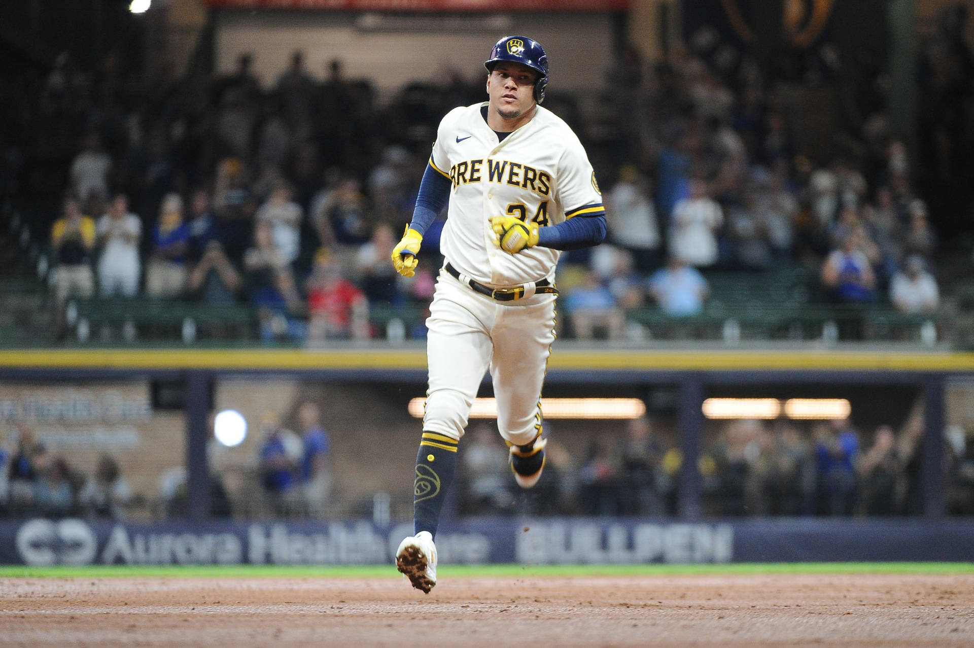 Avisail Garcia Running Hard Background