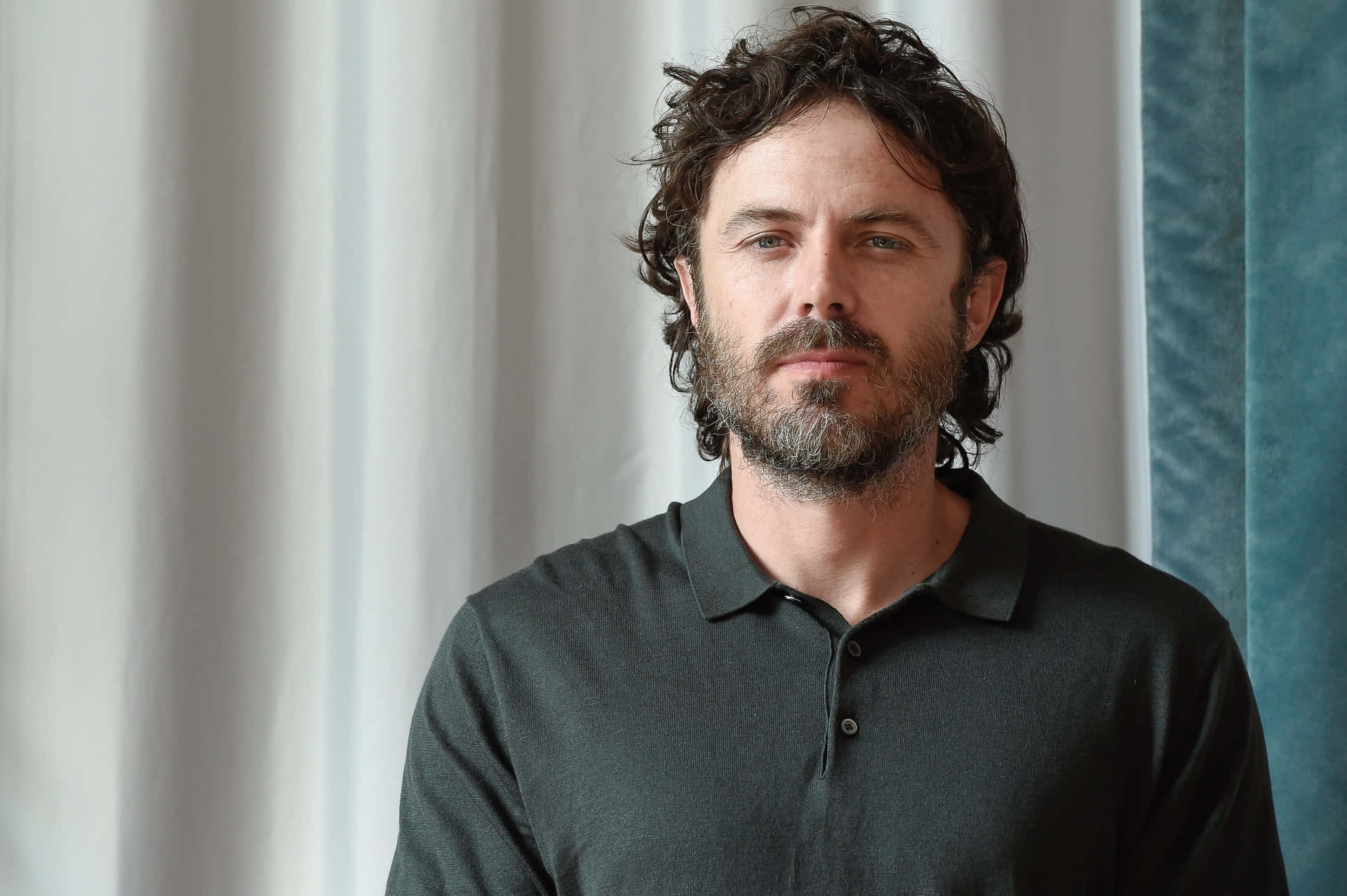 Award-winning Actor Casey Affleck Background