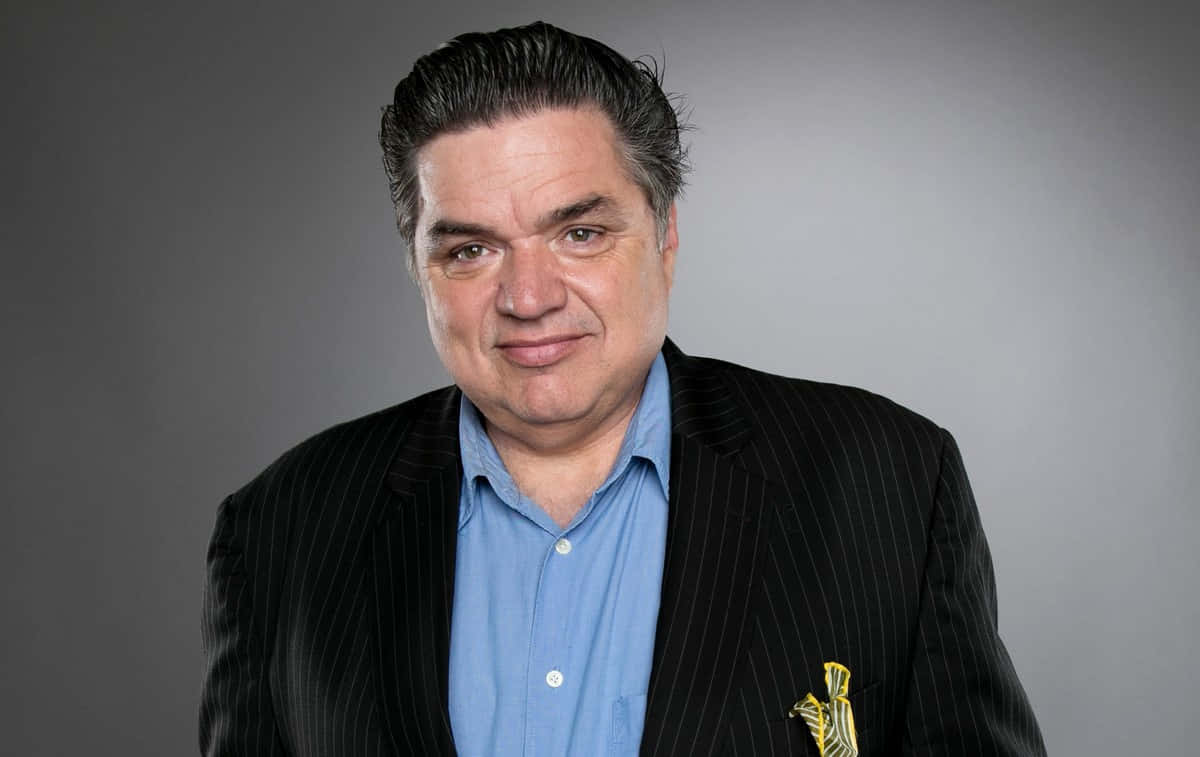 Award-winning Actor, Oliver Platt Background