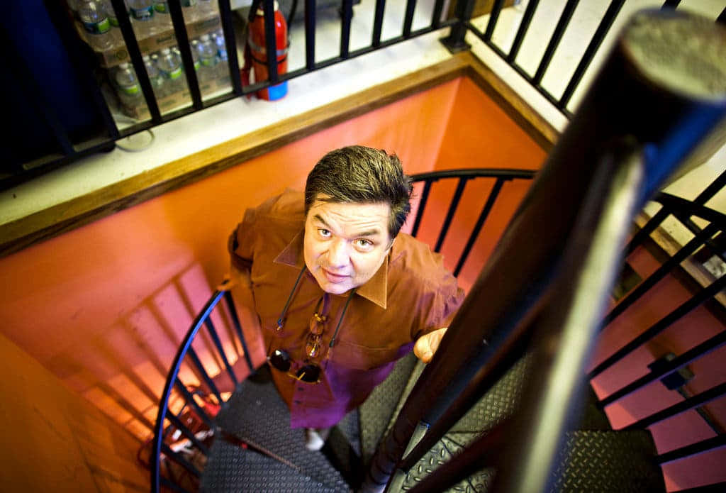 Award-winning Actor Oliver Platt In A Candid Moment Background