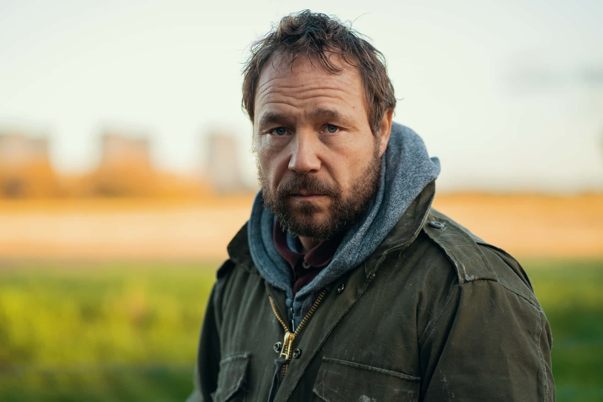 Award-winning Actor - Stephen Graham Background