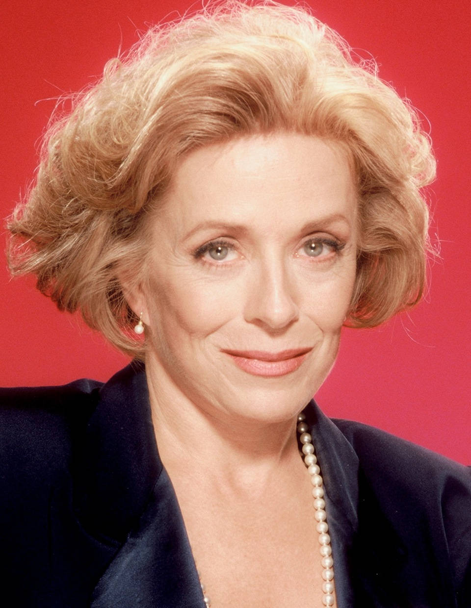 Award-winning Actress Holland Taylor Background