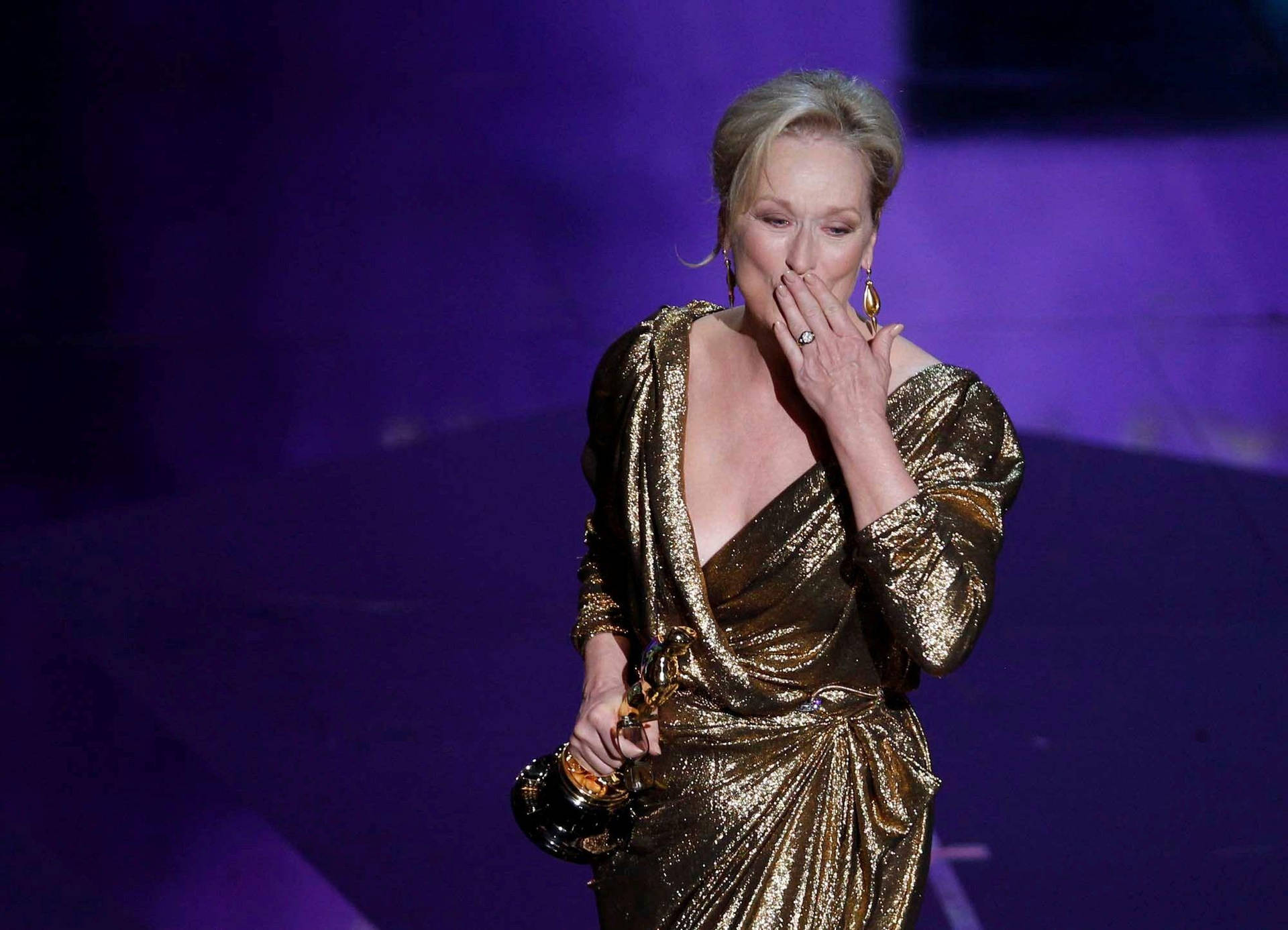 Award Winning Actress Meryl Streep Background