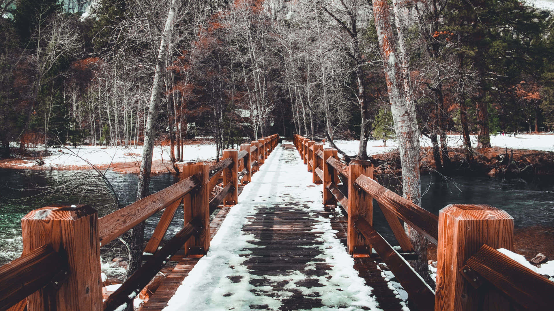 Awesome New Hampshire Winter Wooden Bridge Background