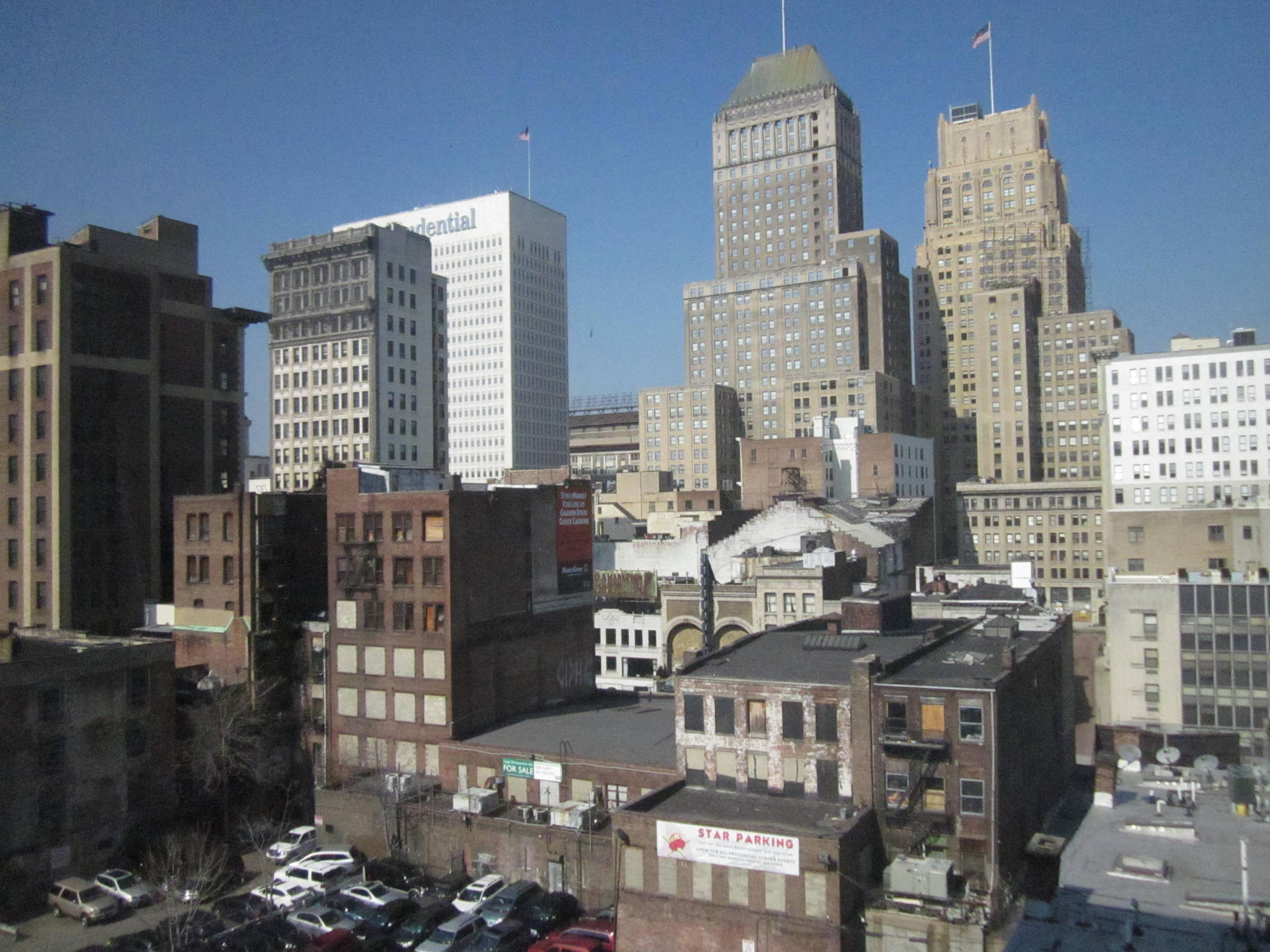 Awesome Skyline Of Newark Daytime Background