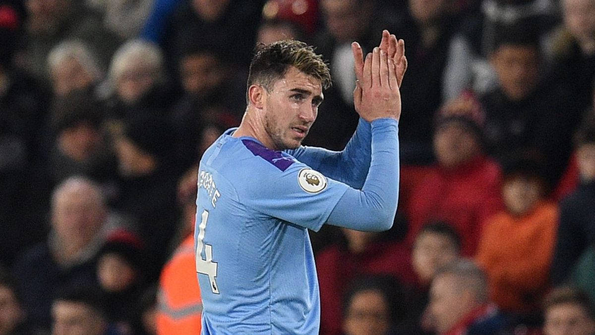 Aymeric Laporte Applauding On The Field Background