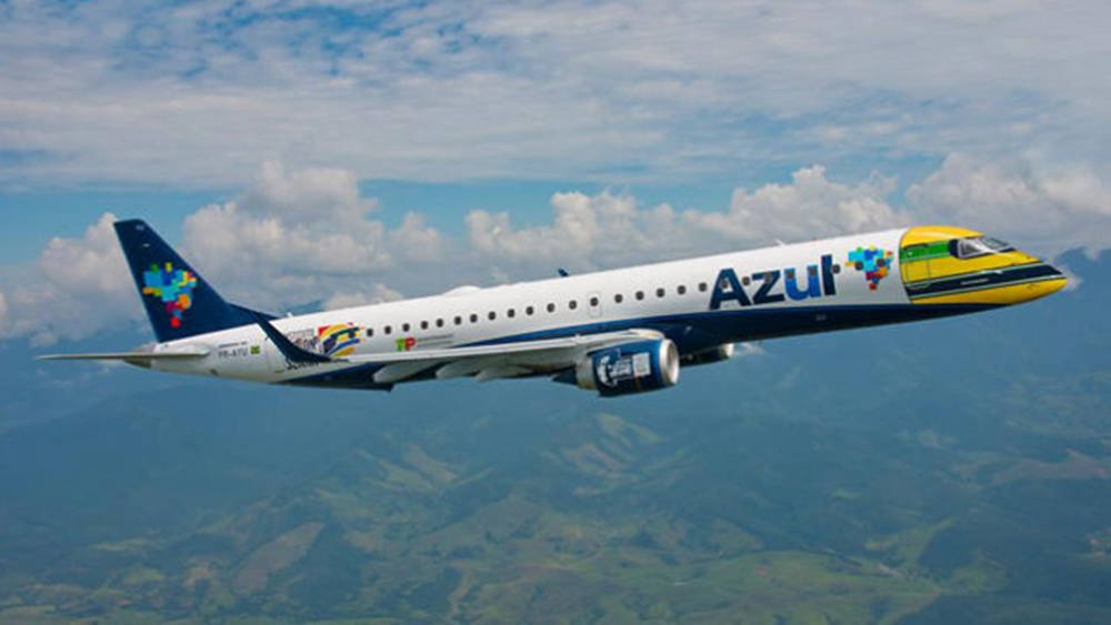 Azul Airlines Mountains Flying Background