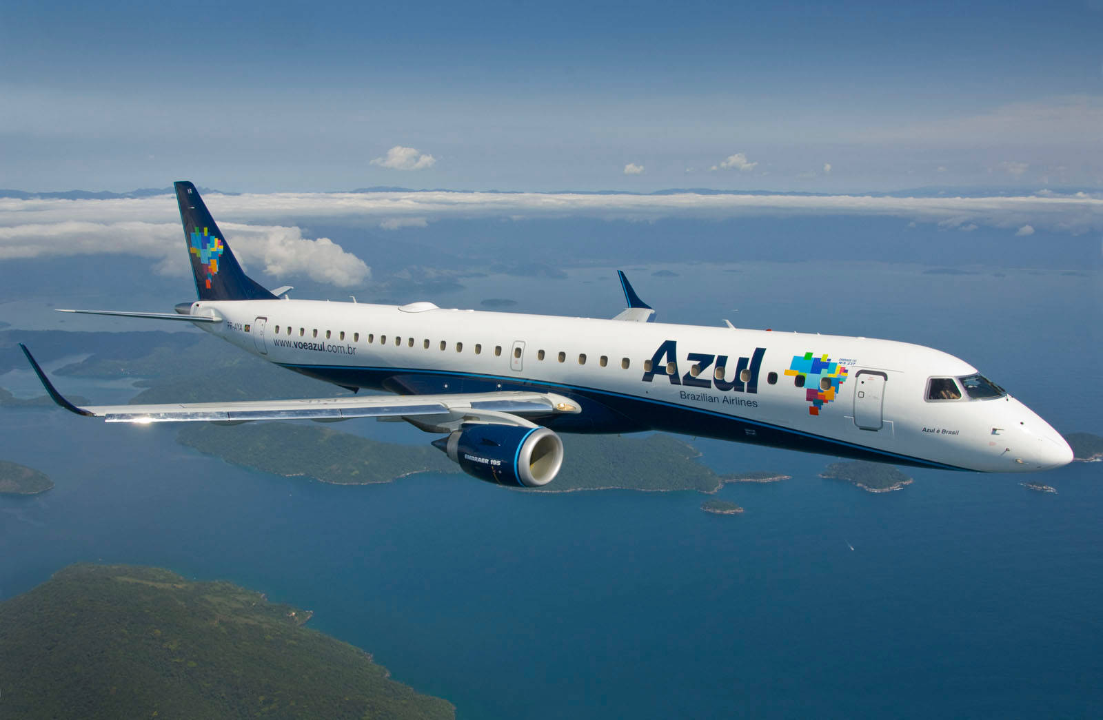 Azul Airlines Sea Clouds Background