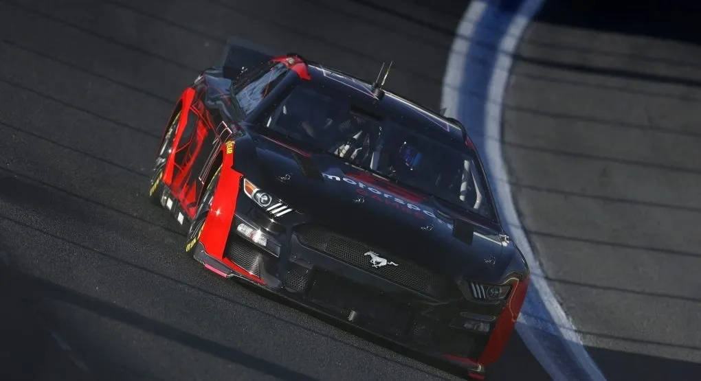 B.j. Mcleod Racing In His Black Nissan Gt-r Background