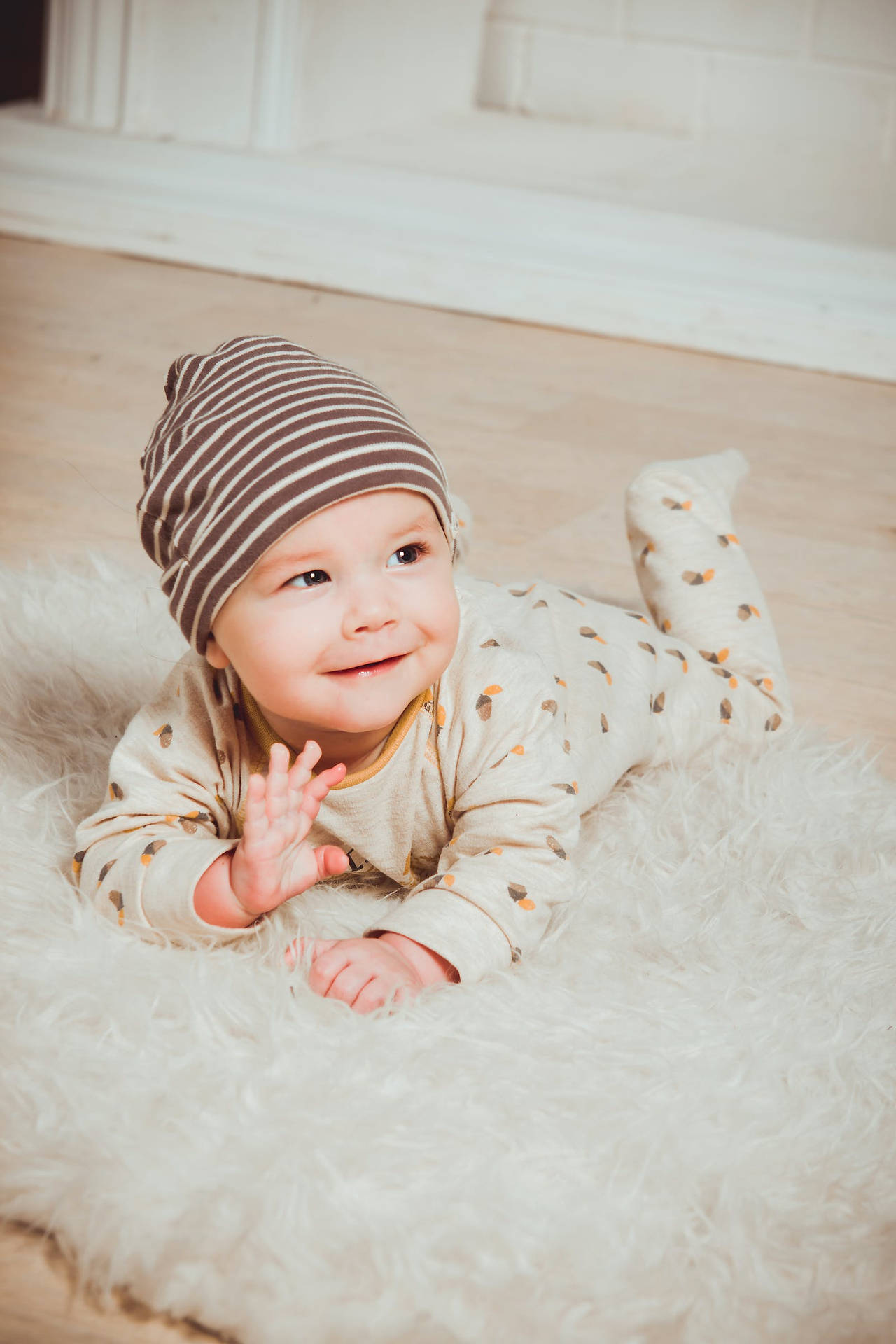 Baby Boy Smiling And Waving Background