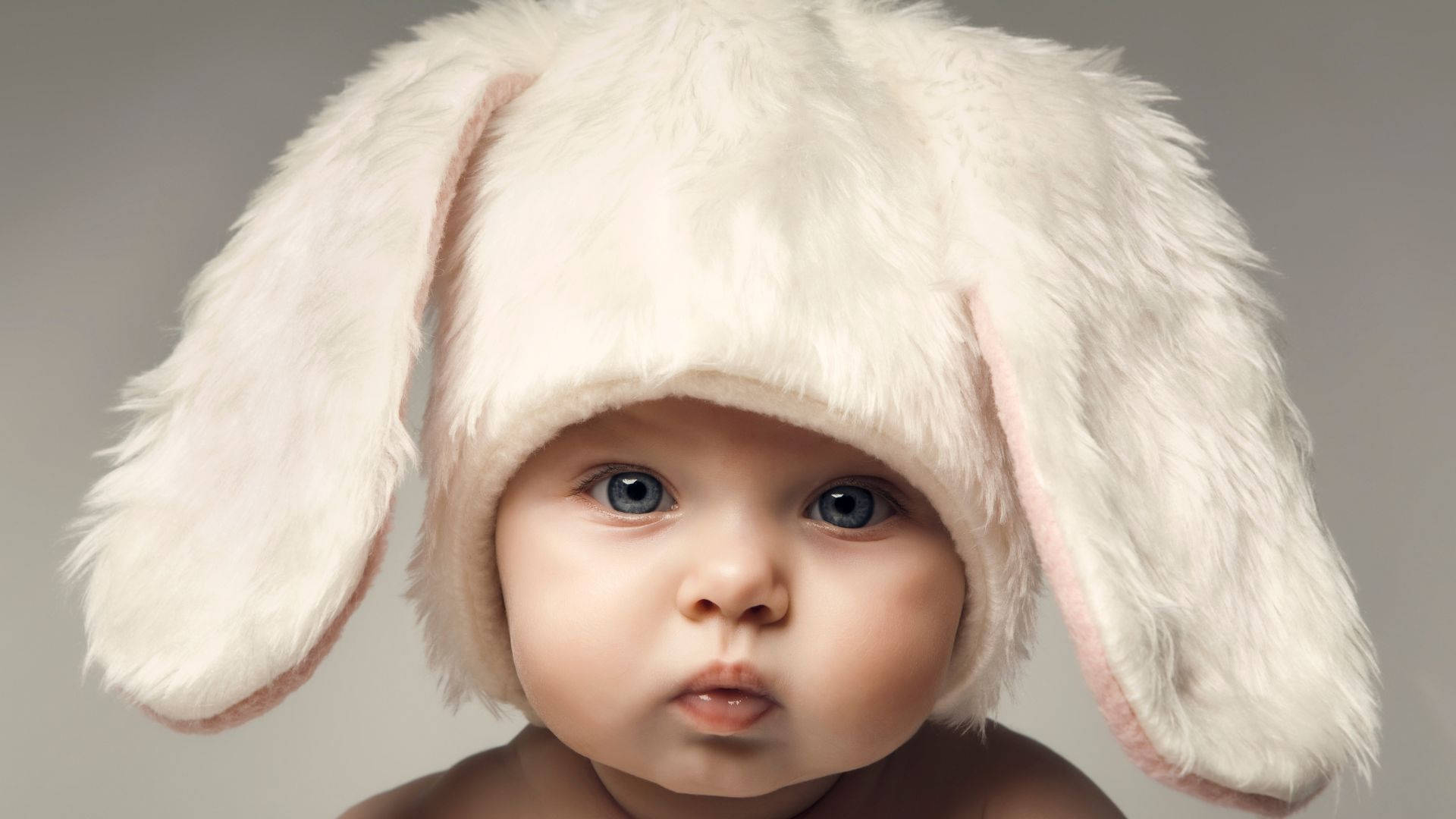 Baby Photography Wearing Bunny Ear Hat Background