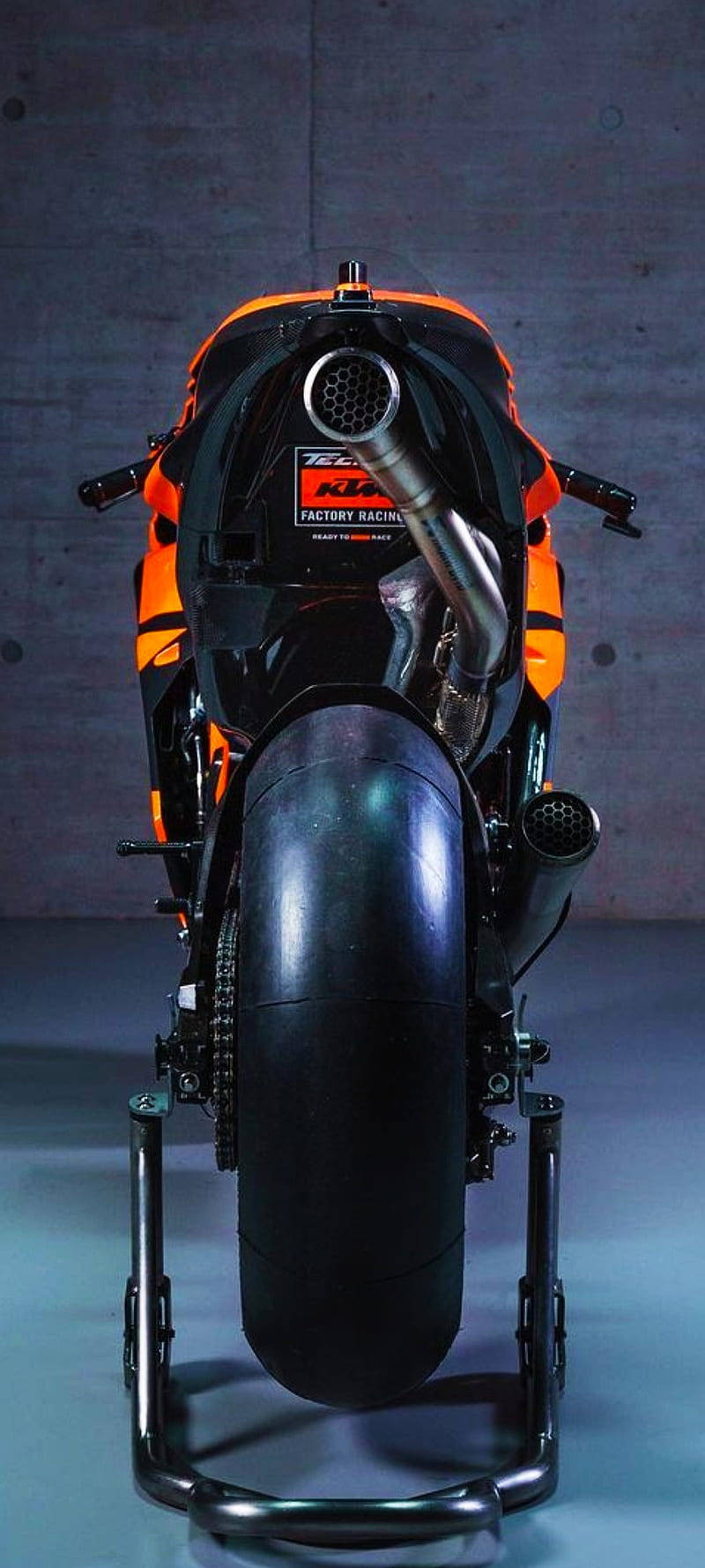 Back View Of Ktm Iphone