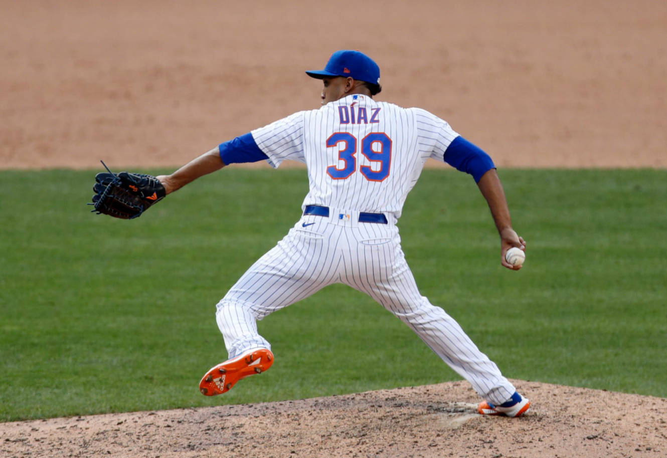 Back View Of Uniformed Edwin Diaz Background