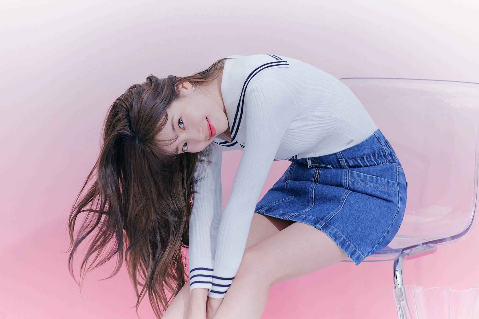 Bae Suzy Cute Pink Photoshoot