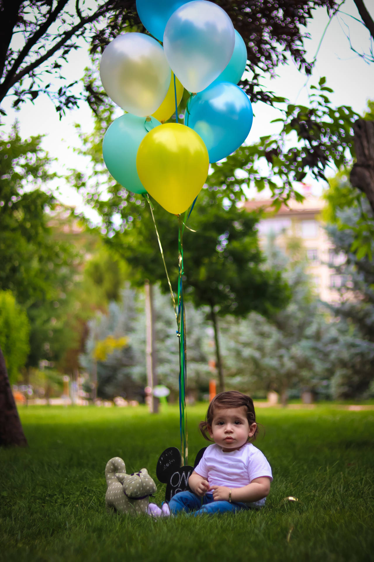 Balloons And Baby Hd Background
