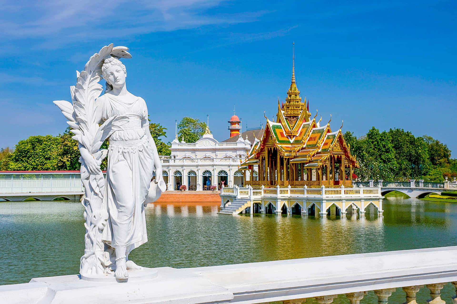 Bang Pa-in Summer Palace Background