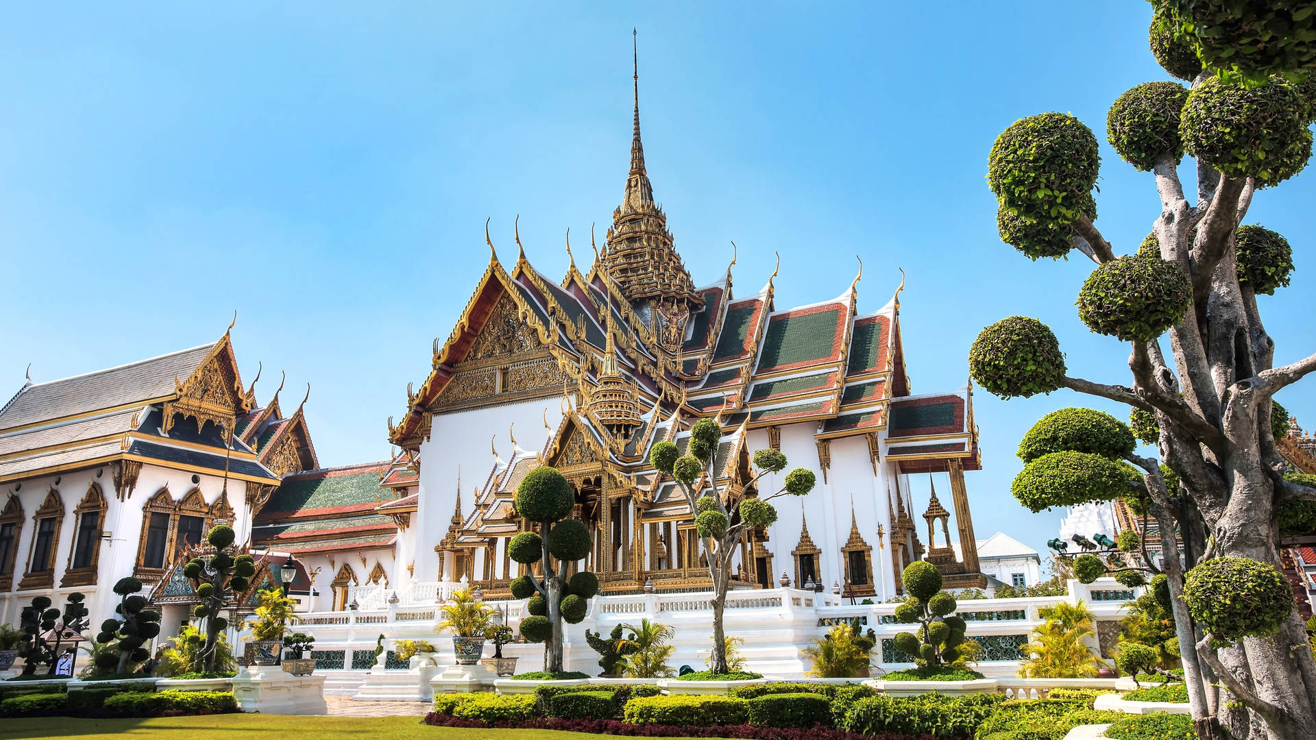 Bangkok Grand Palace Stunning Photography Background
