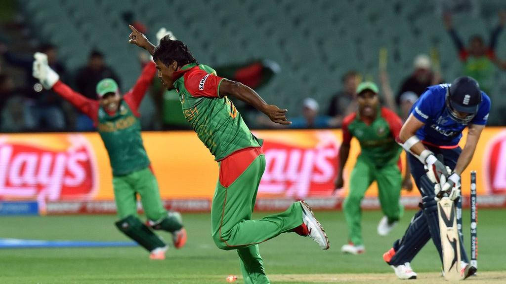Bangladesh Cricket Team Players Running Background