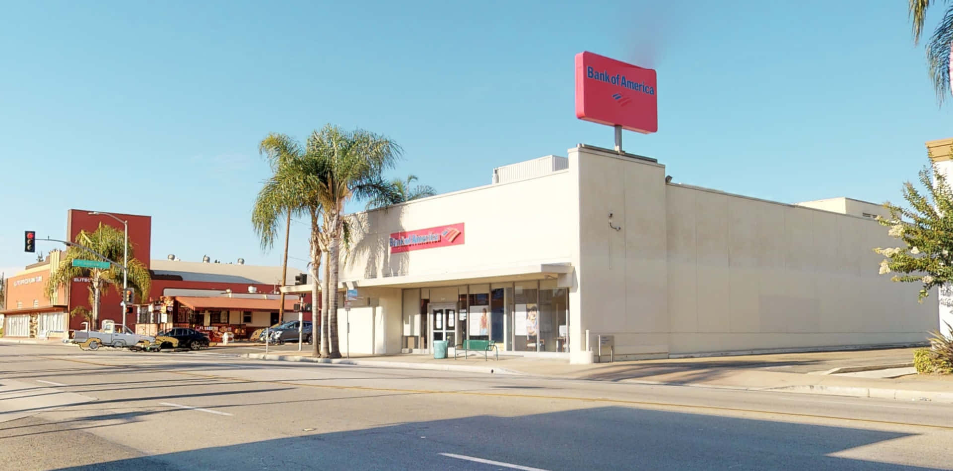 Bank Of America And The Santa Ana Skyline Background