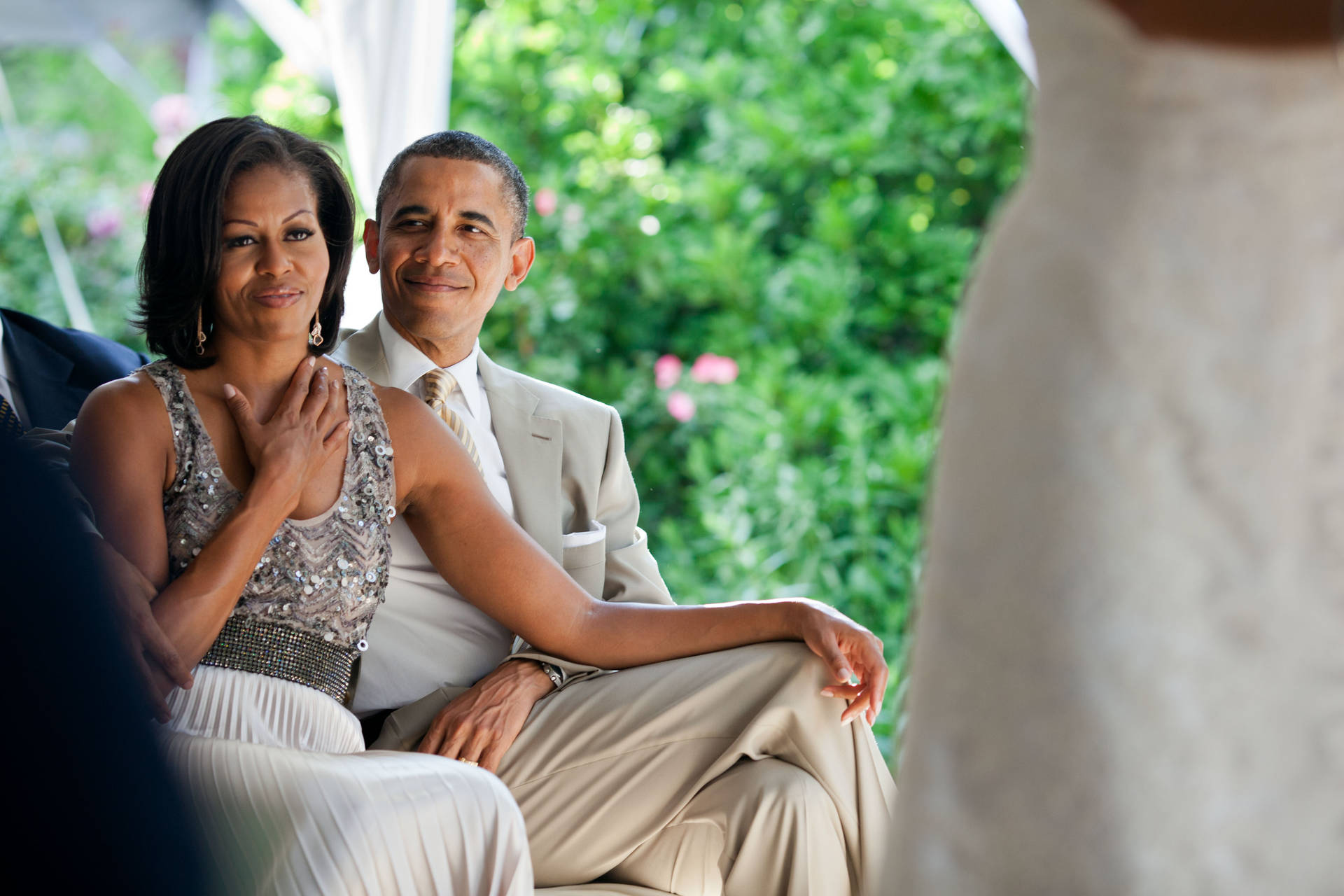 Barack Looking At Michelle Obama Background