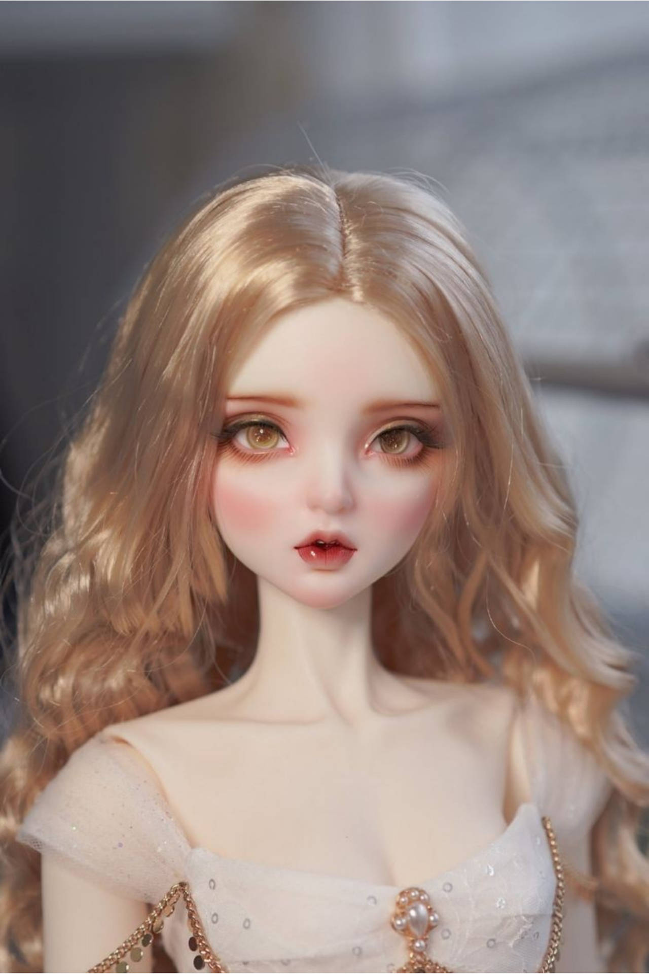 Barbie Doll Angelic Face And Hazel Eyes Background