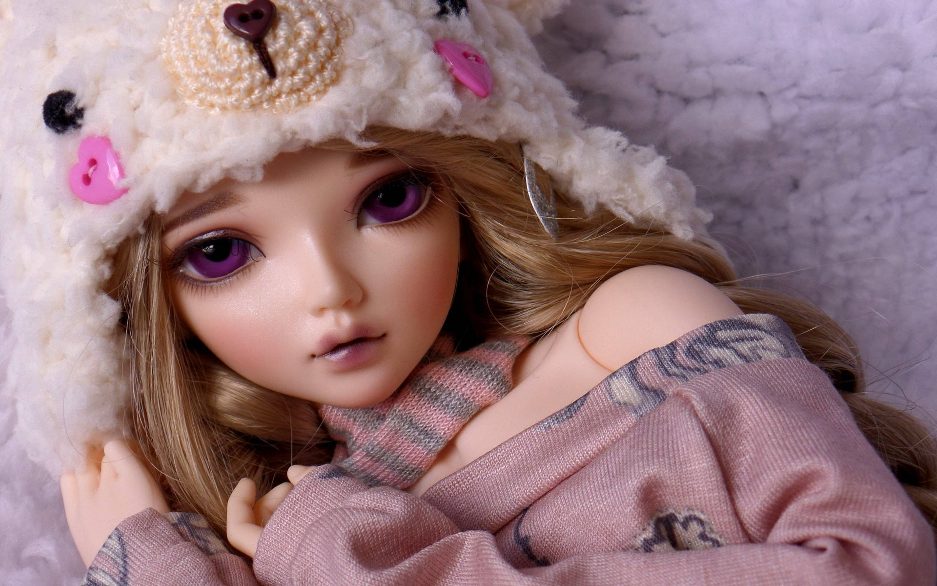 Barbie Doll Purple Eyes Background