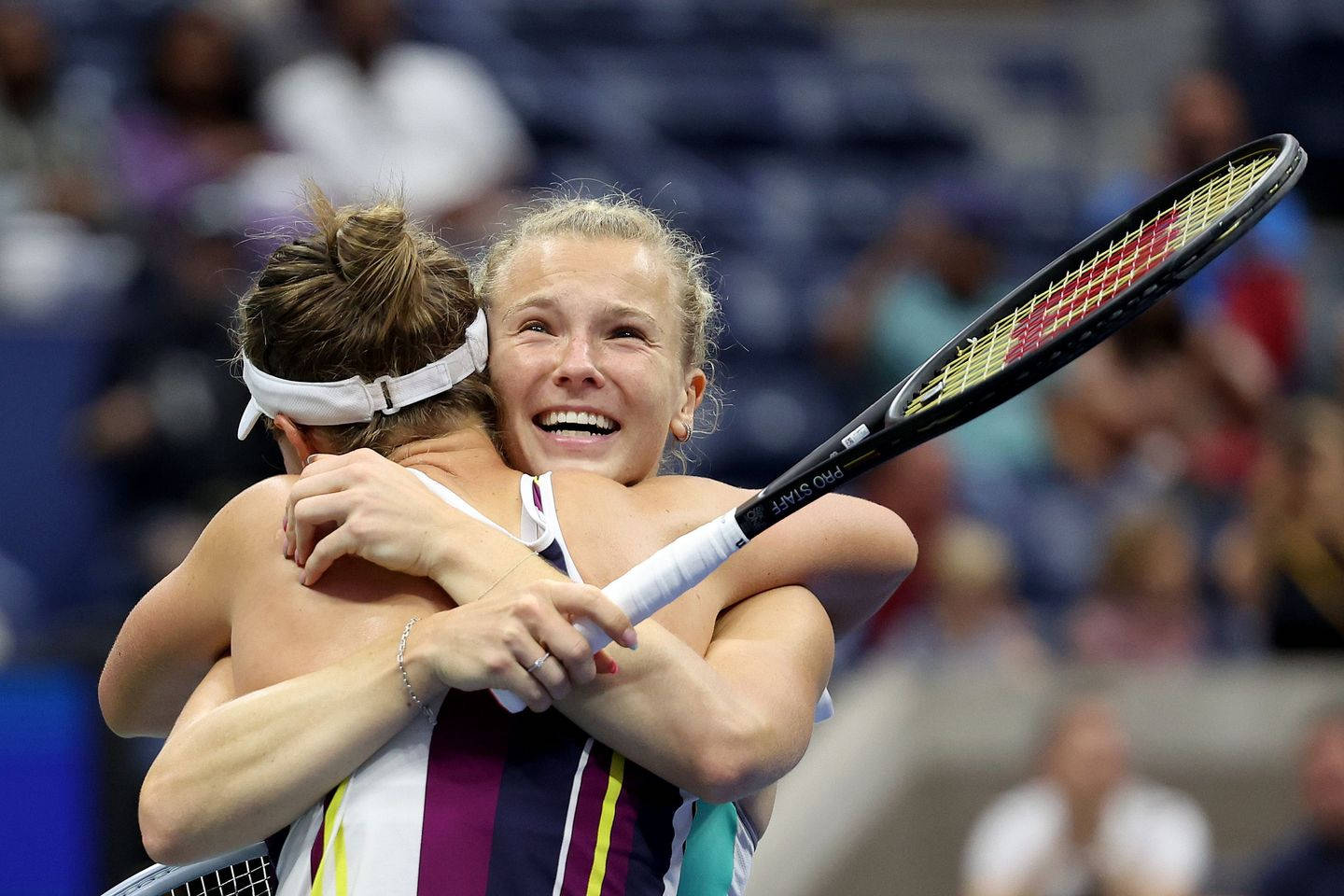 Barbora Krejcikova Hugging Katerina Siniakova Background