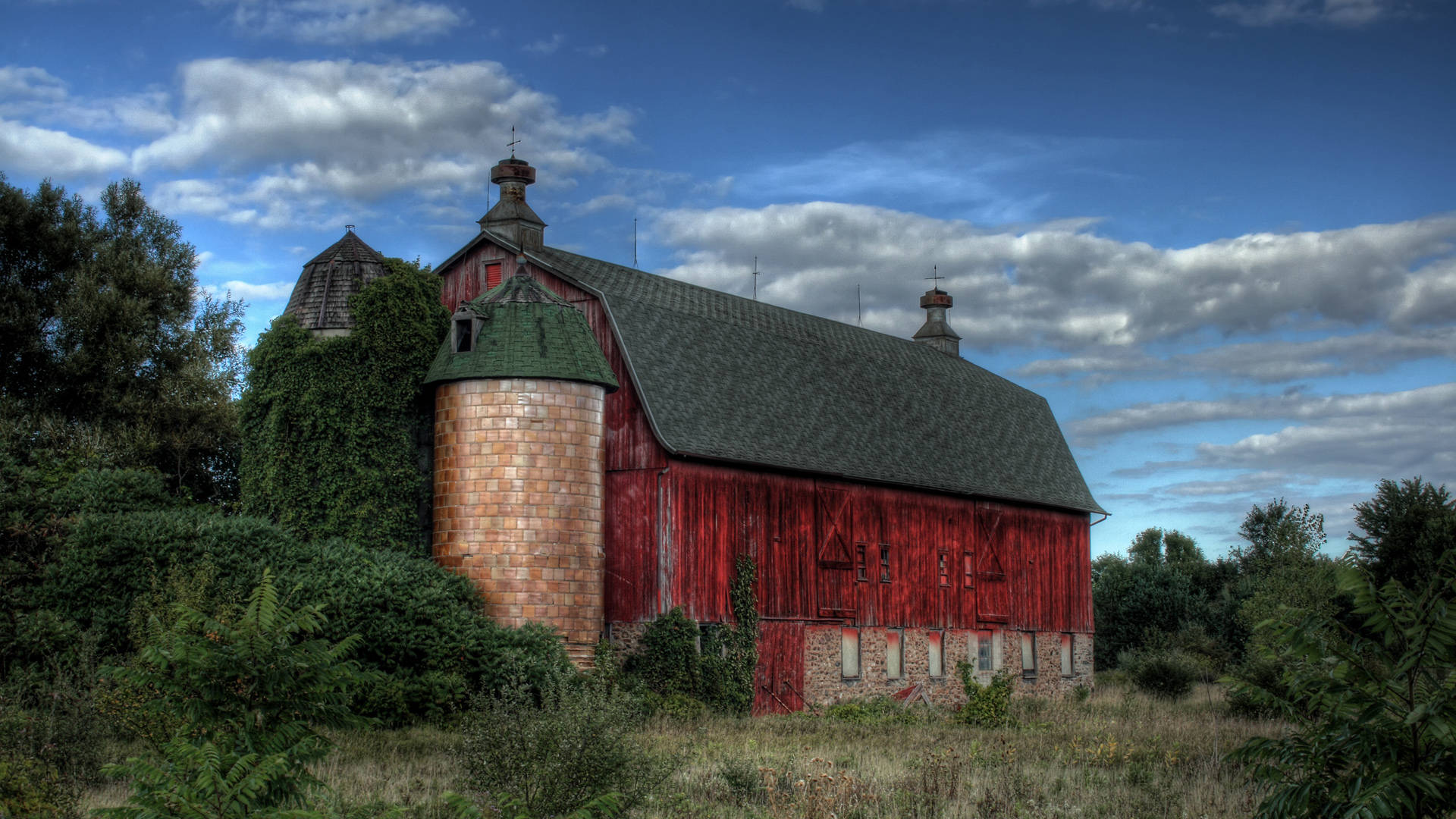 Barn Farm Desktop Background